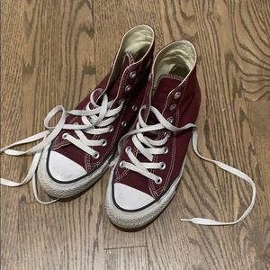 Converse high tops women’s size 6